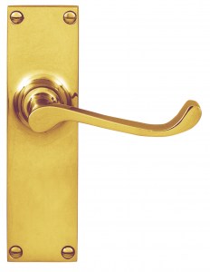 3018
