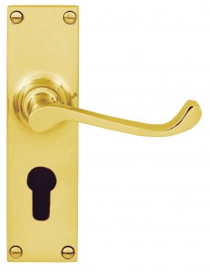 3019