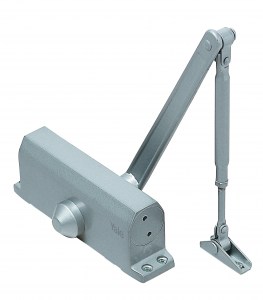 c_hydraulic_door_closer_yale_y300_op_02.jpg